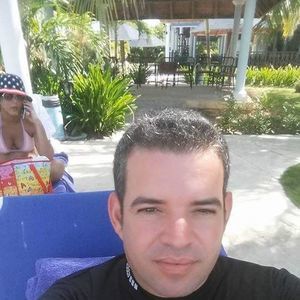 Meet your Posher, Francis